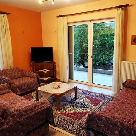 Appartamento Το Αλώνι Vlacherna Esterno foto