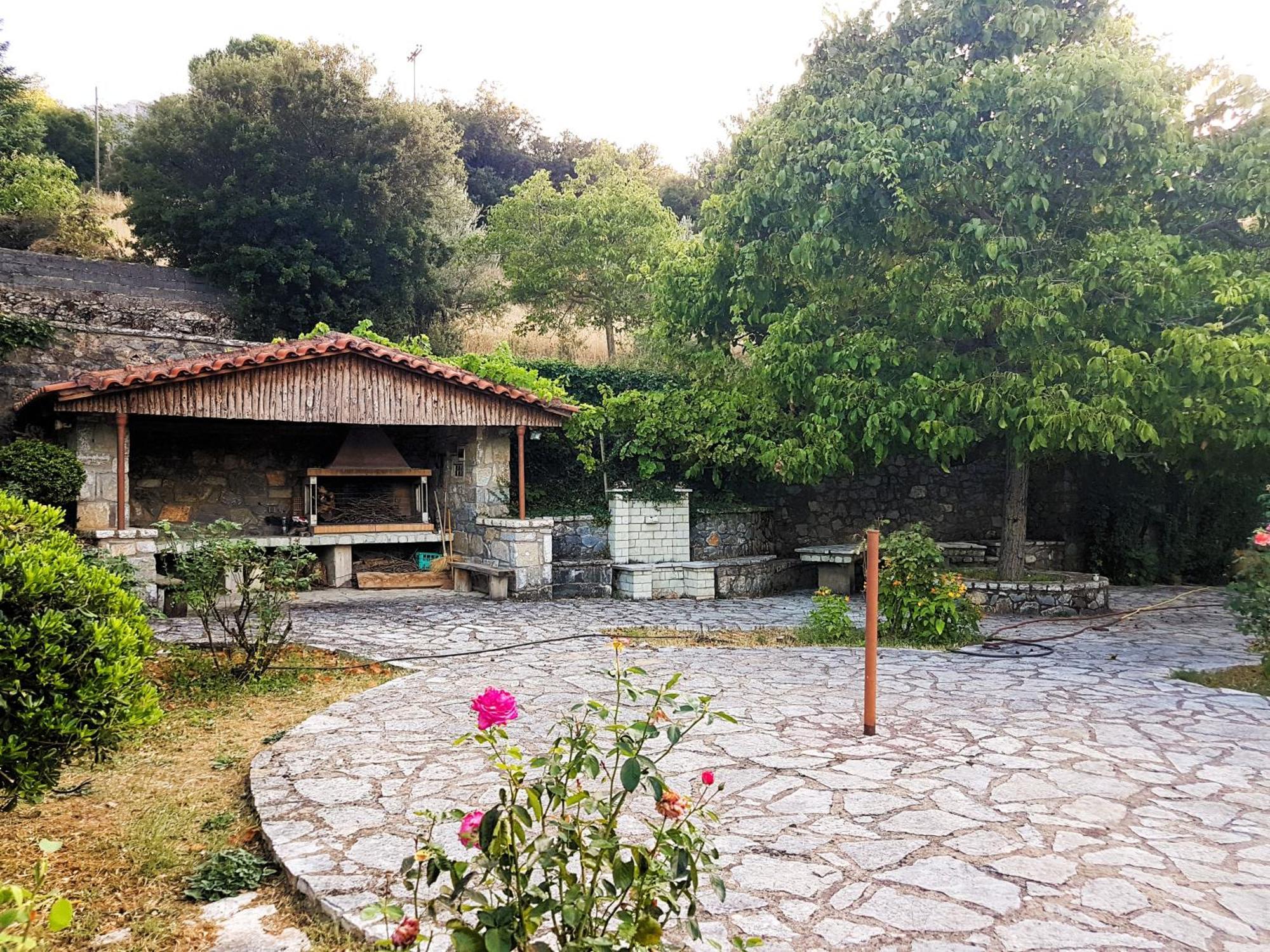 Appartamento Το Αλώνι Vlacherna Esterno foto